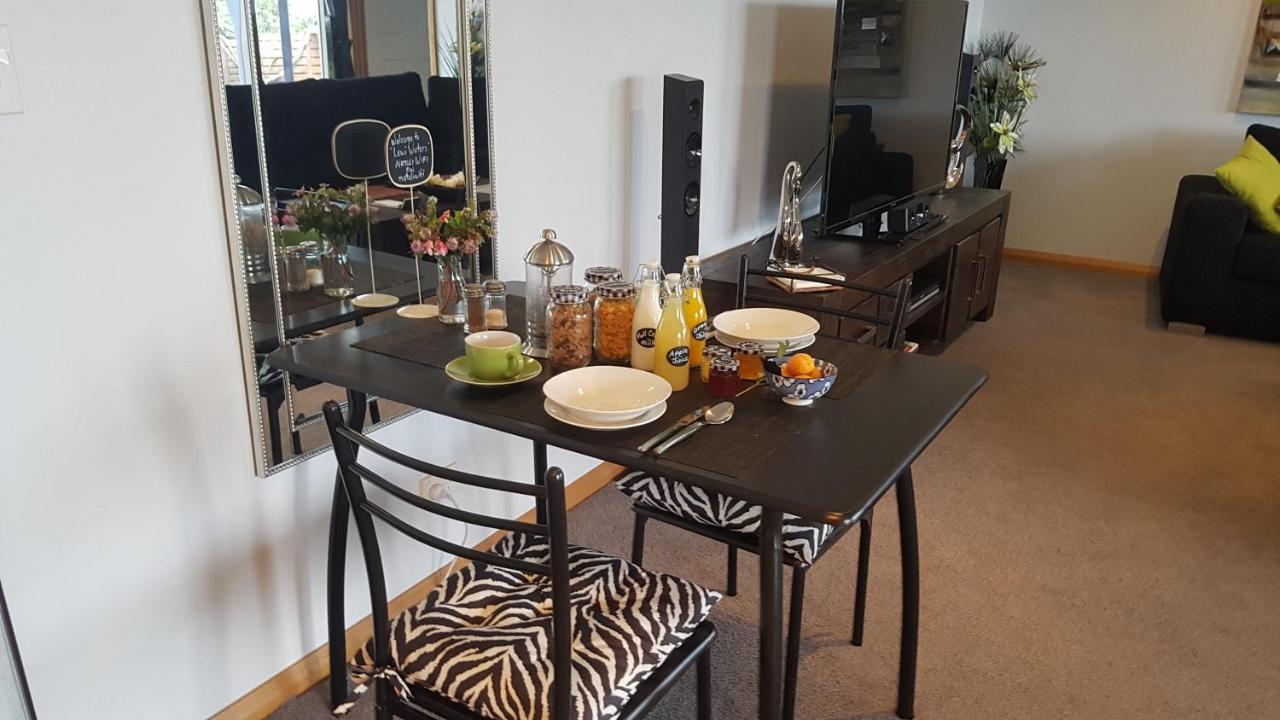 Lewi Waters Bed & Breakfast Lewisham Ngoại thất bức ảnh
