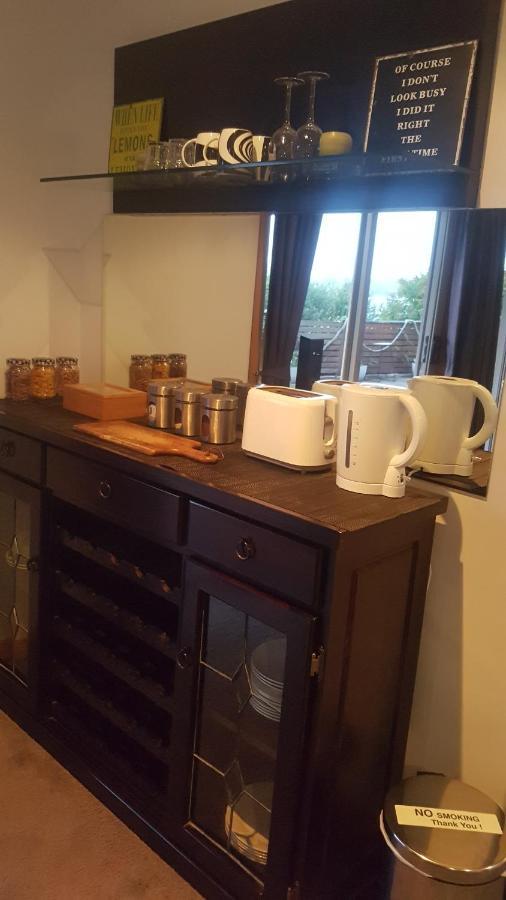 Lewi Waters Bed & Breakfast Lewisham Ngoại thất bức ảnh